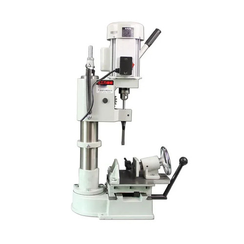 Zapfenschneidmaschine